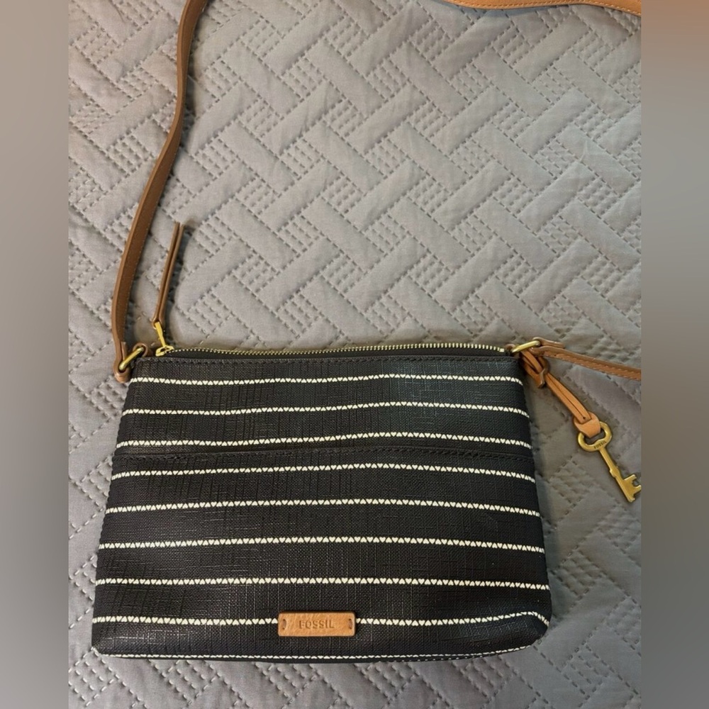 Fossil Black & White Fiona Small Heart Stripes Crossbody Bag Purse